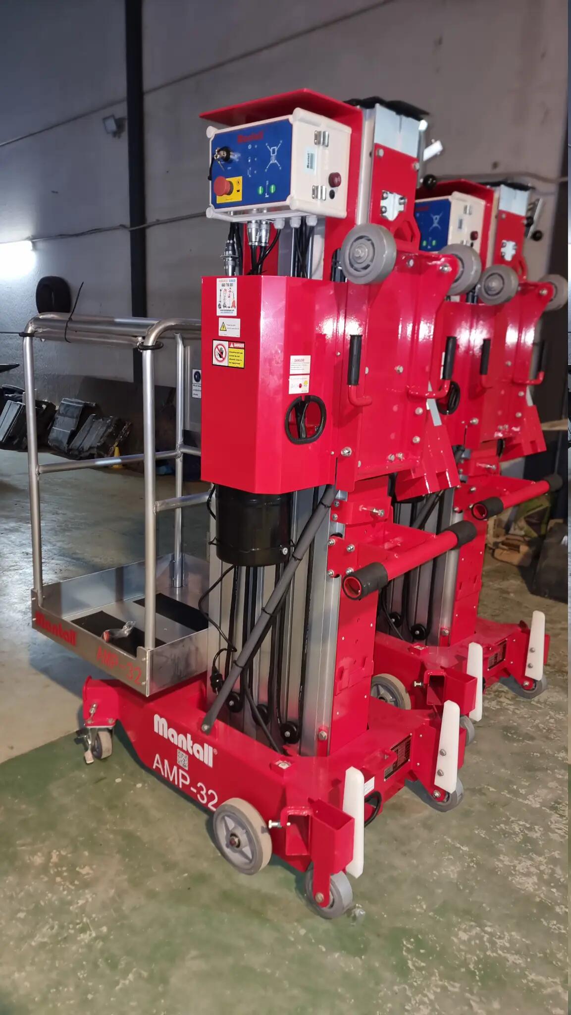 AMP-32 Interior - Control y Seguridad