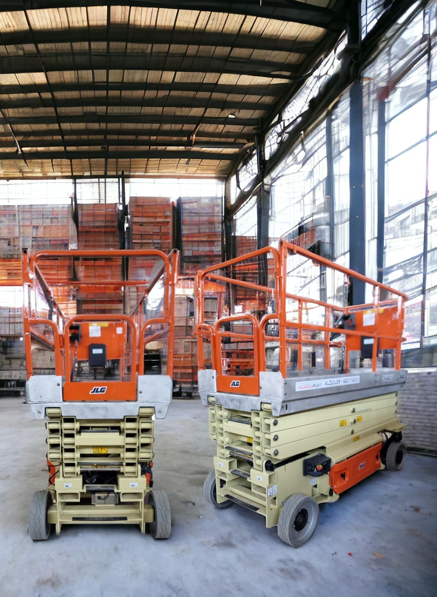 Plataformas Tijera JLG en Almacén